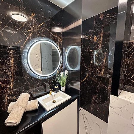 Apartament Renard Rzeszów Buitenkant foto
